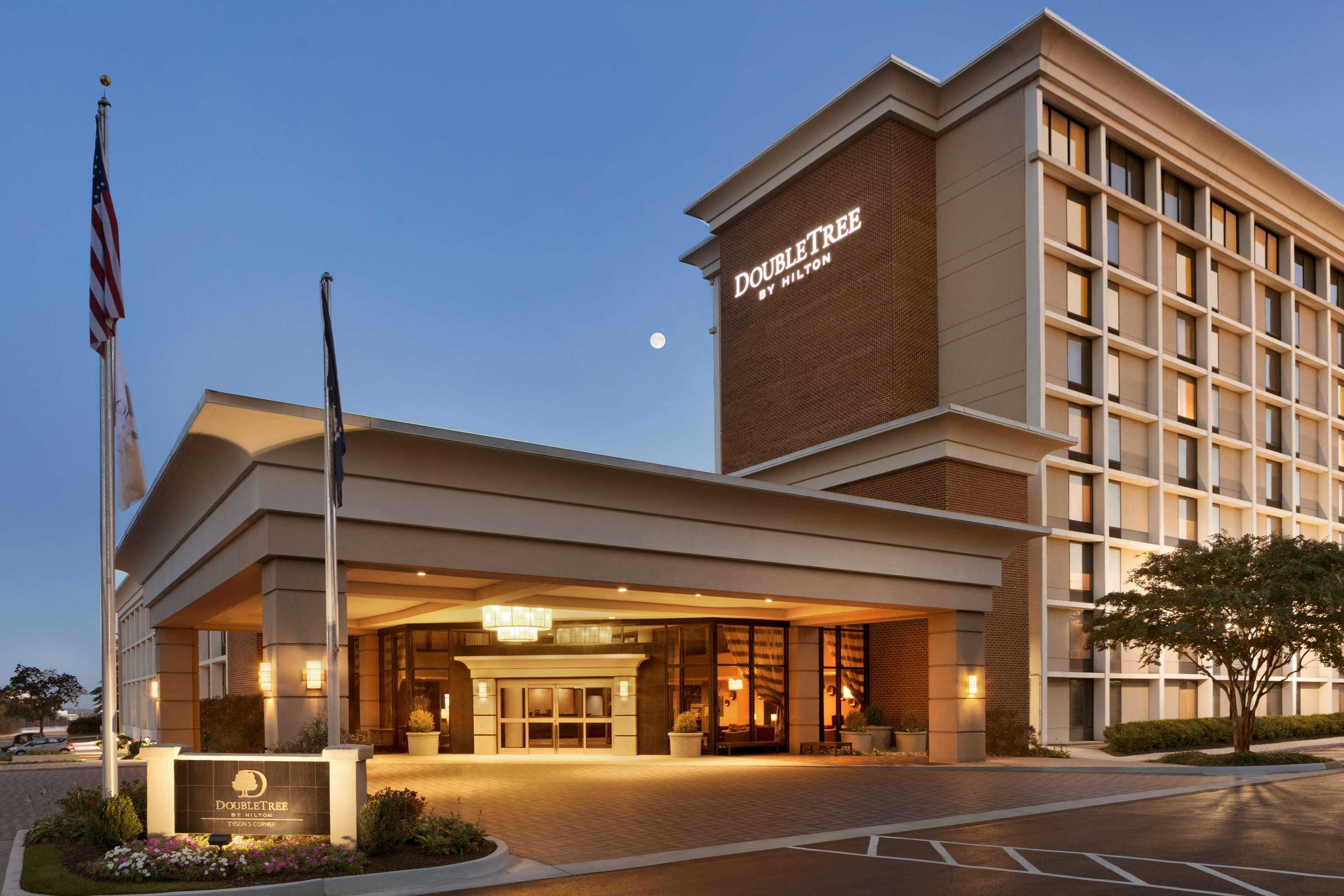 Doubletree By Hilton Mclean Tysons Ξενοδοχείο Tysons Corner Εξωτερικό φωτογραφία