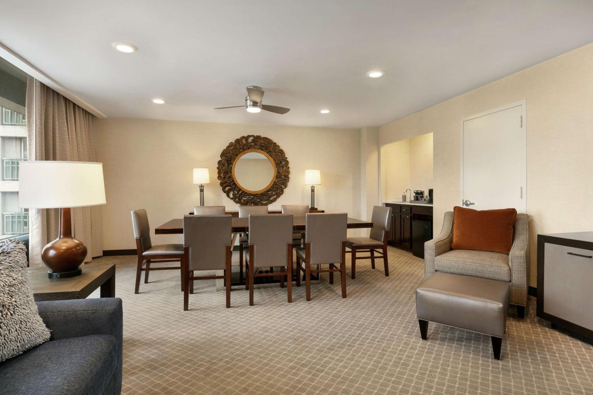 Doubletree By Hilton Mclean Tysons Ξενοδοχείο Tysons Corner Εξωτερικό φωτογραφία