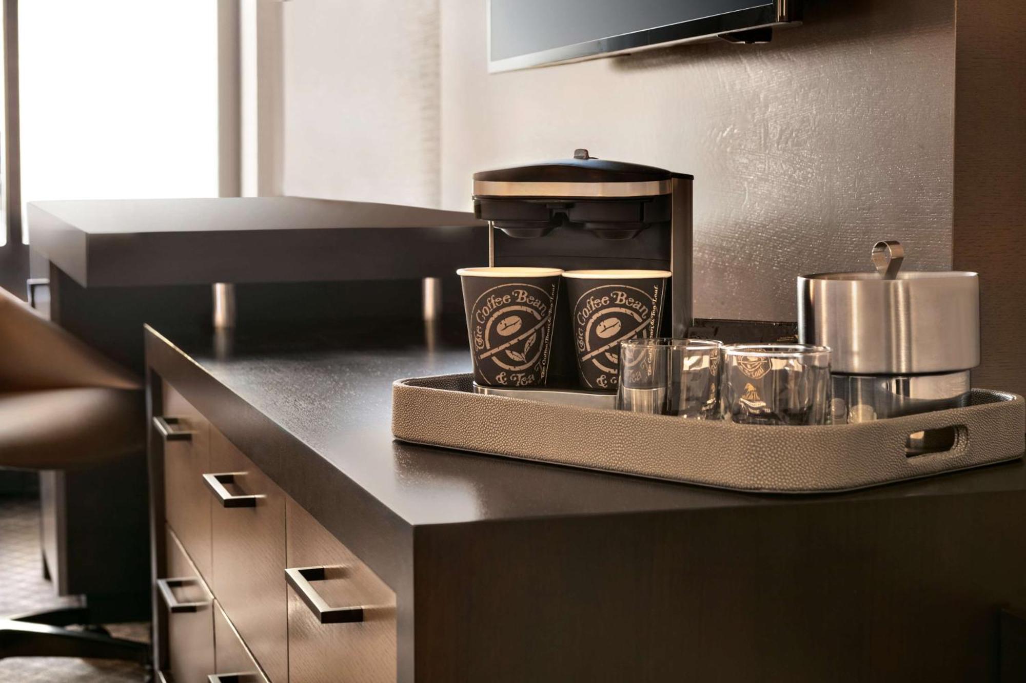 Doubletree By Hilton Mclean Tysons Ξενοδοχείο Tysons Corner Εξωτερικό φωτογραφία