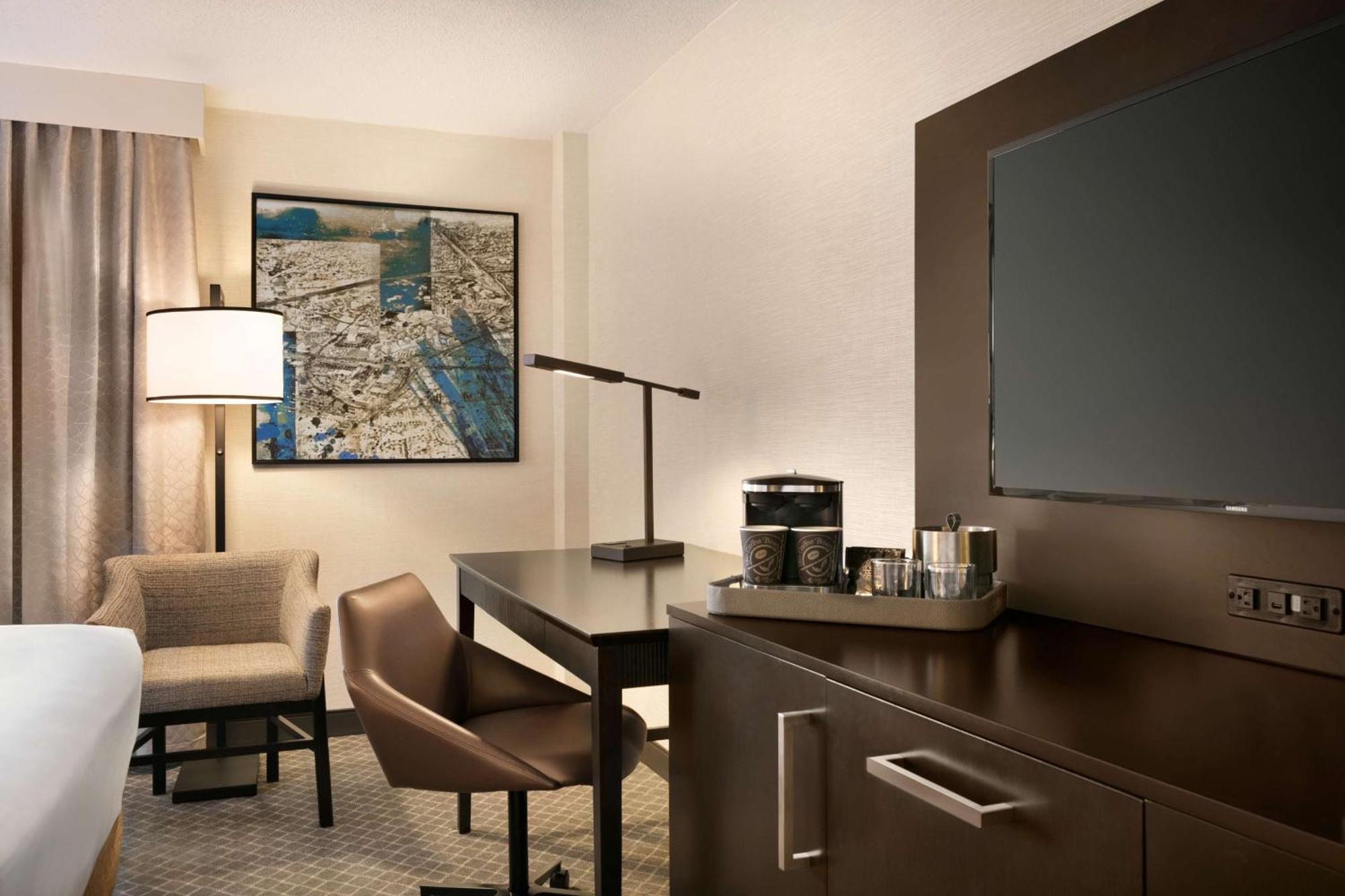Doubletree By Hilton Mclean Tysons Ξενοδοχείο Tysons Corner Εξωτερικό φωτογραφία