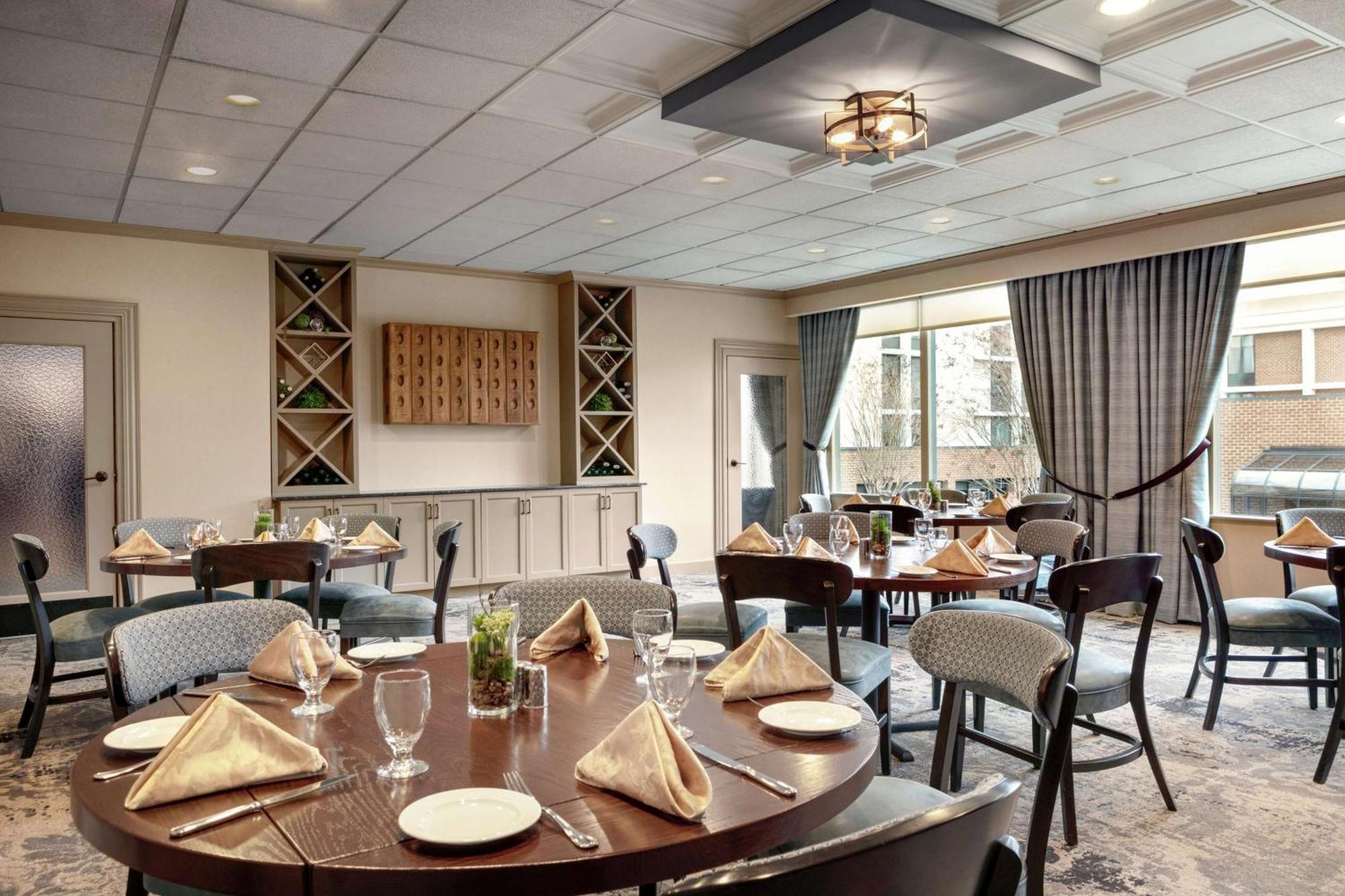 Doubletree By Hilton Mclean Tysons Ξενοδοχείο Tysons Corner Εξωτερικό φωτογραφία
